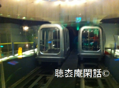 上海外灘観光隧道